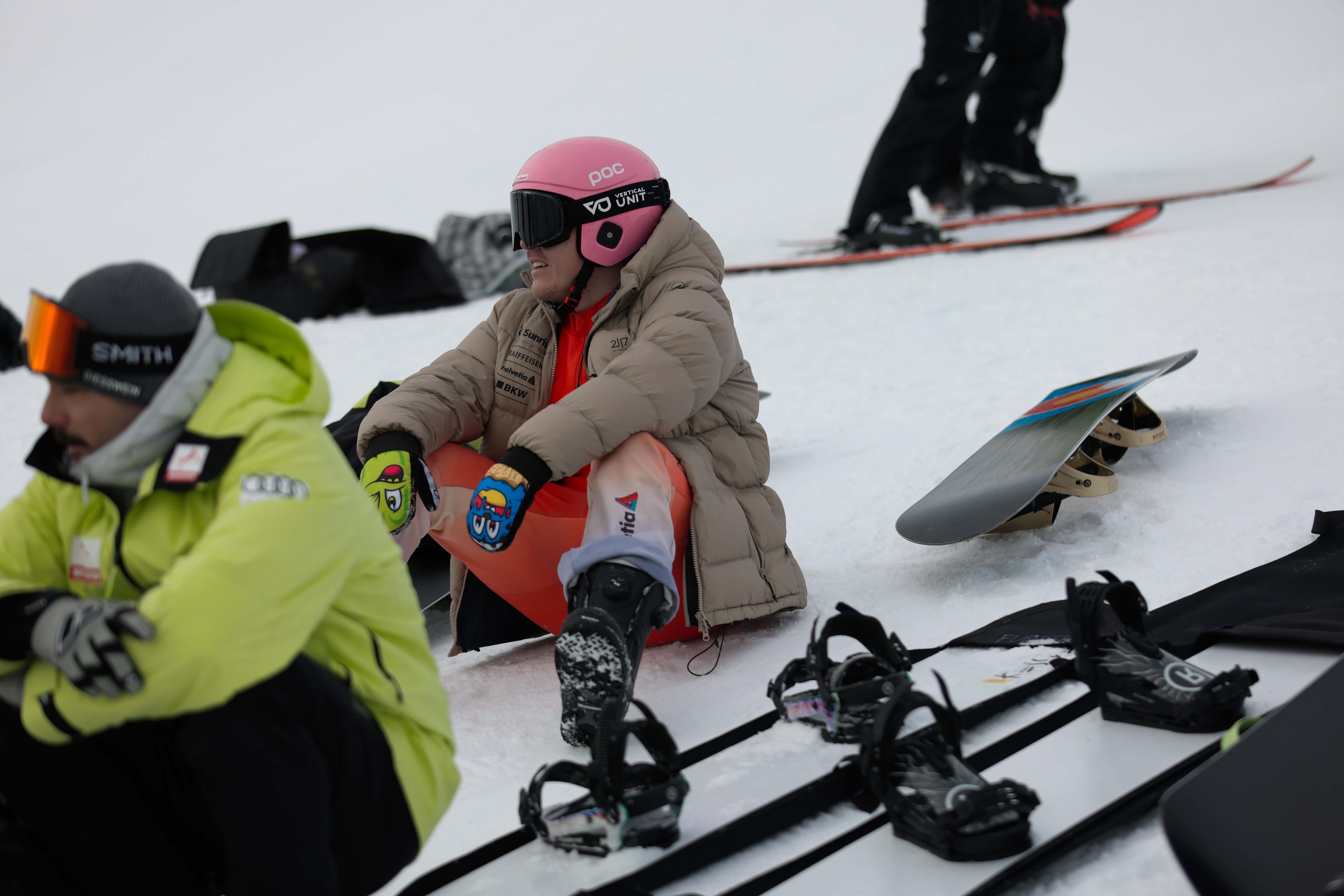 Close-up of Laurin Furrer in the snow