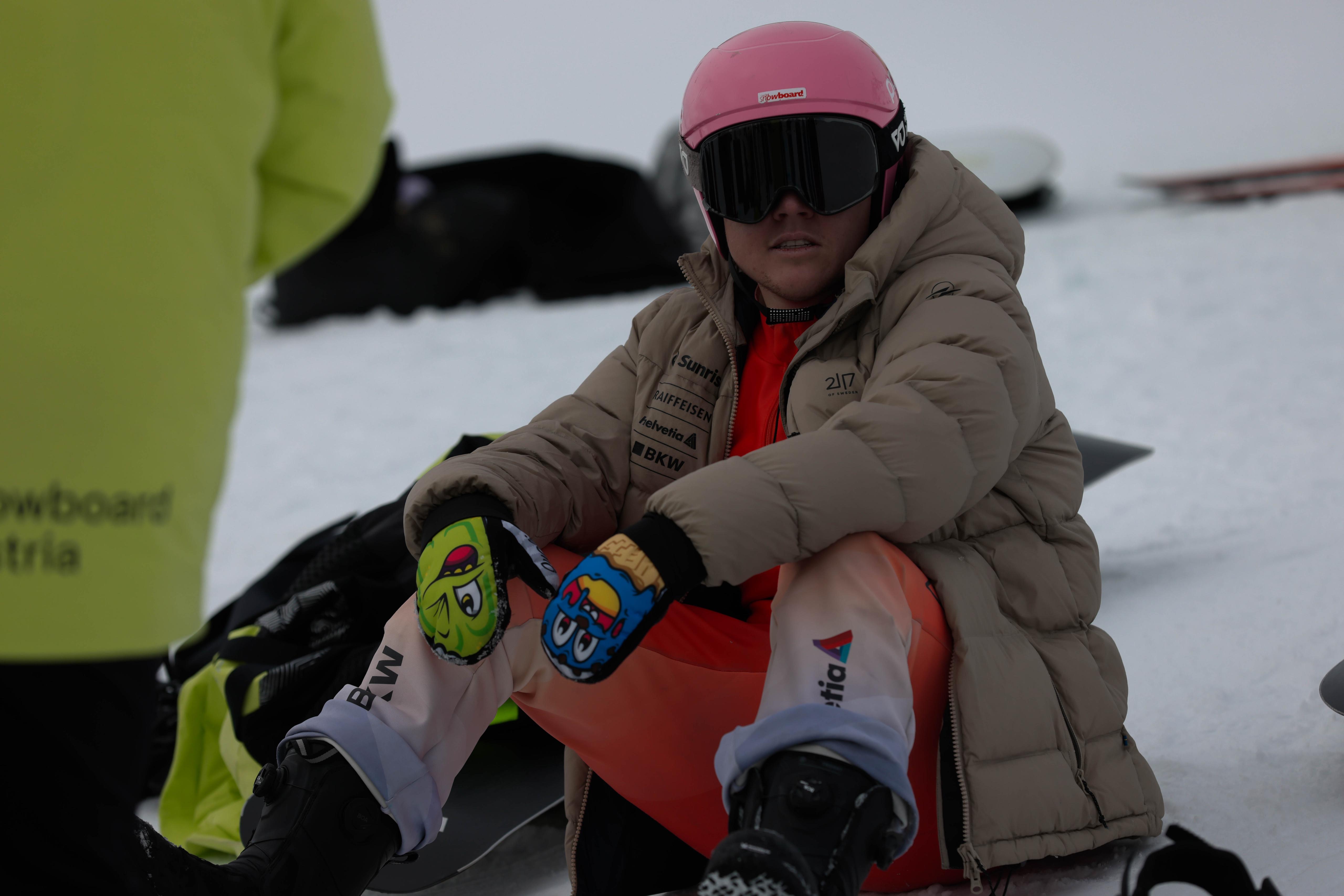 Close-up of Laurin Furrer with equipment